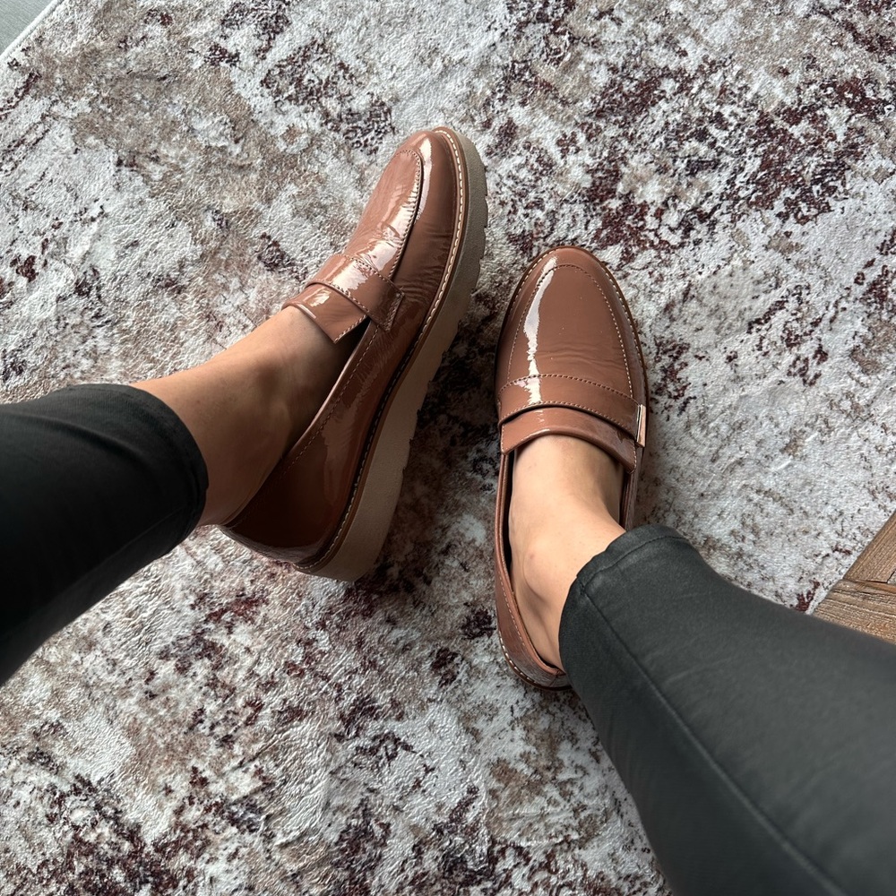Elegant Brown Loafers for Women 10W